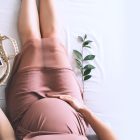 Pregnant,Woman,In,Dress,With,Ultrasound,Image.,Mother,With,Wicker
